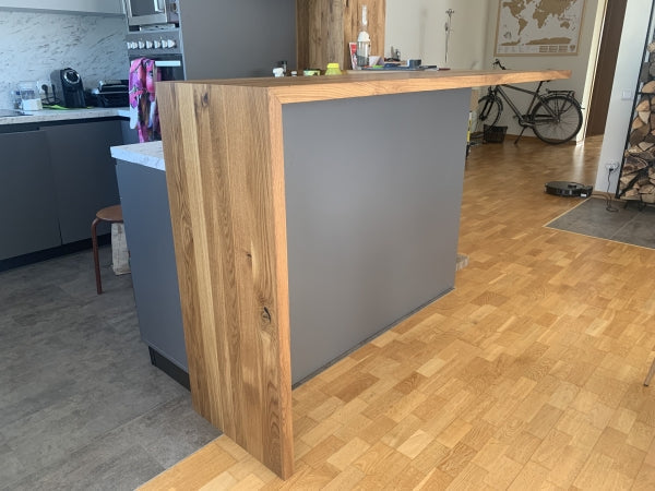 Bar śniadaniowy z litego dębu rustykalnego z łącznikiem, lamele lite, 40 mm, szerokość: 1000 mm
