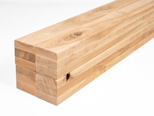 Belka klejona warstwowo z jesionu Rustykalna 70x70 mm, twardy woskowy olej naturalny biały, drewno lite, kantówka