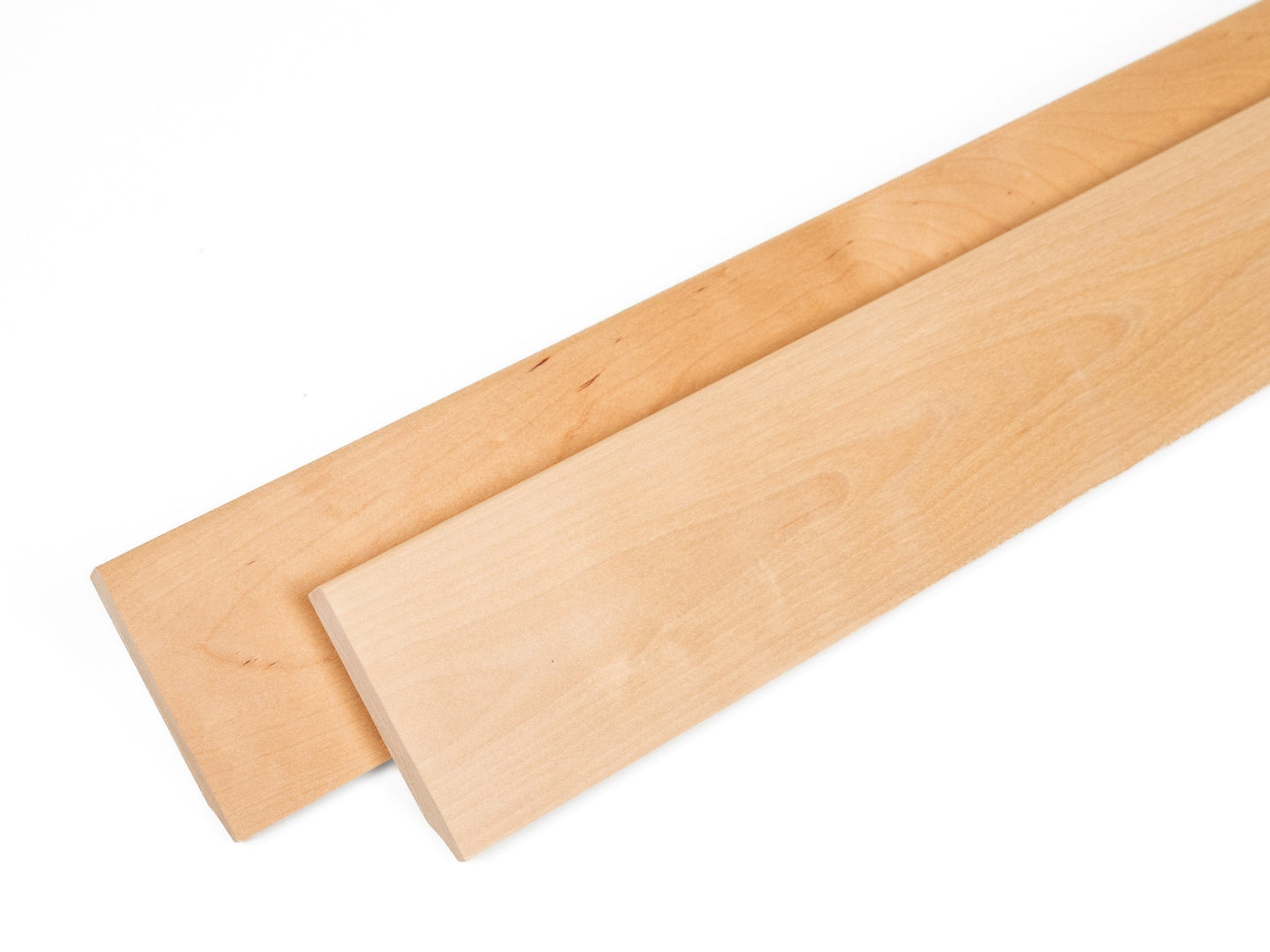 Listwa przypodłogowa lita brzozowa A/B 24x100 mm, lakier matowy, 2000 mm, z promieniem 5 mm