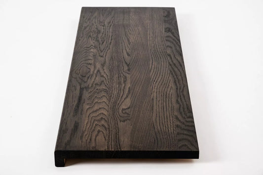 Stopień schodowy Parapet z nawisem Dąb A/B, lamele lite, 20 mm, Olej czarny