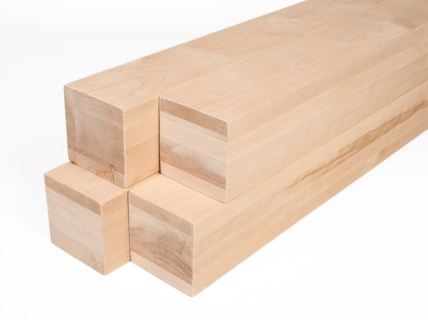 Belka klejona z brzozy A/B 100x100 mm, surowa, kwadratowy przekrój, lite drewno