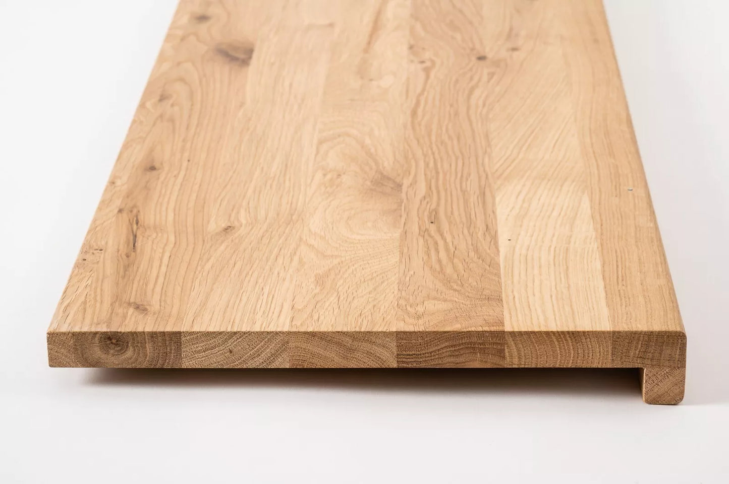 Schodový nášlap Parapet s přesahem Dub Rustic, lamely z plných lamel, 16 mm, tvrdý voskový olej přírodní bílá