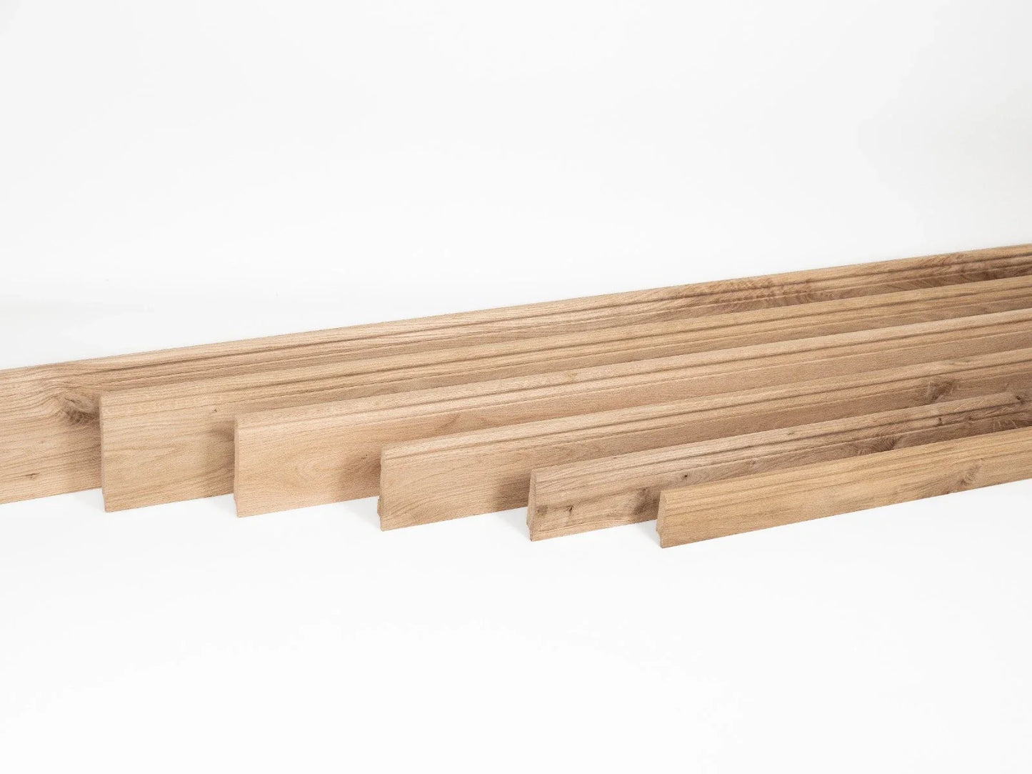 Listwa przypodłogowa dębowa lita – Rustykalna 20x70 mm, w wykończeniu surowym (bez powłok), 0,8–1,5 m, profil Hamburg
