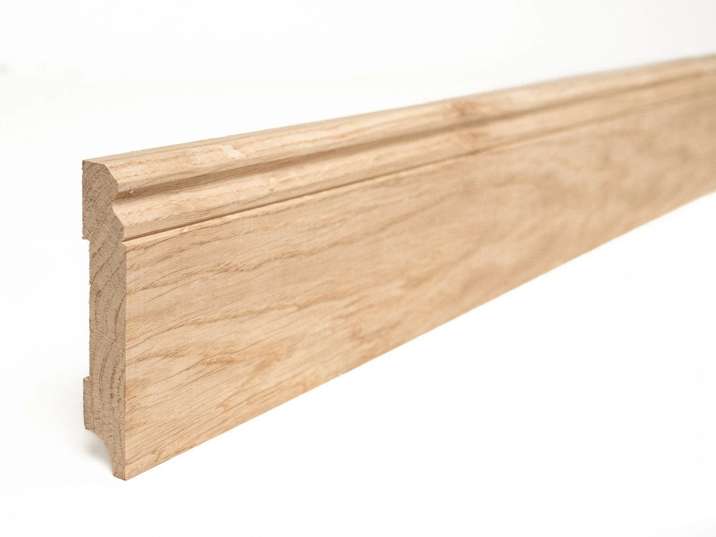 Listwa przypodłogowa z litego dębu w klasie A/B, 20×110 mm, długość 1,5–2,5 m, w wykończeniu surowym (bez powłok), profil Hamburg