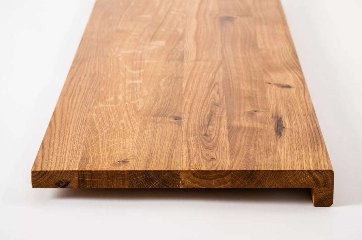 Schodový nášlap Okenní parapet s přesahem Dub Rustic, lamely z plných prken, 16 mm, přírodní olej
