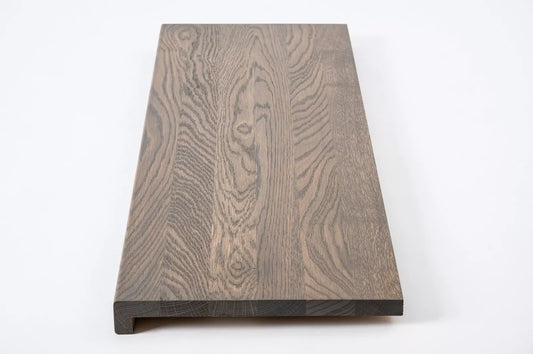 Stopień schodowy Parapet z nawisem Dąb A/B, lamele lite, 20 mm, Olej grafitowy