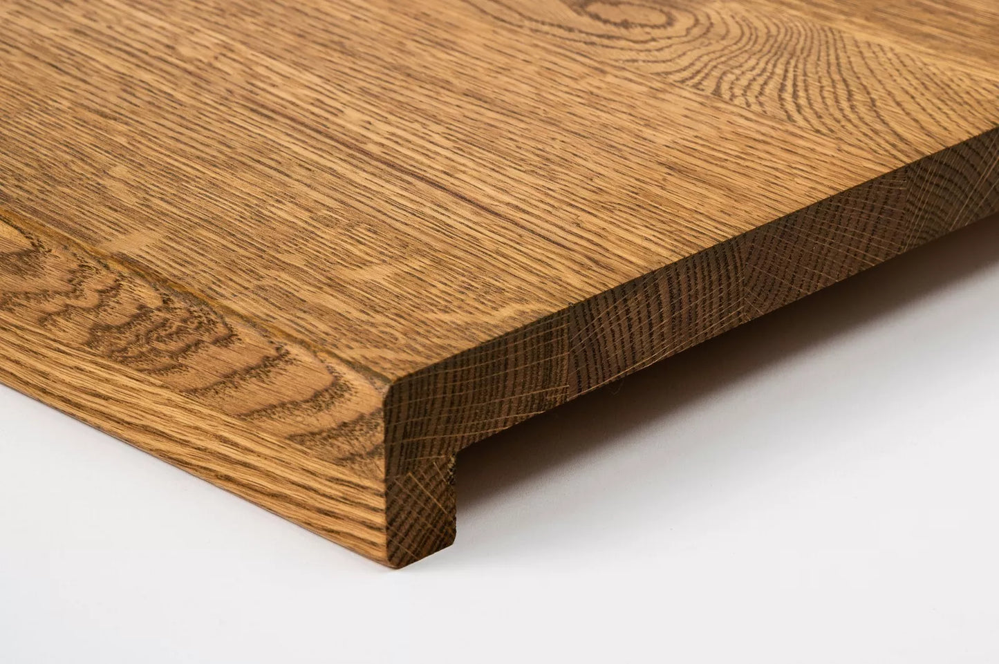 Schodový nášlap Okenní parapet s přesahem Dub Rustic, lamely z plných prken, 16 mm, Antický olej