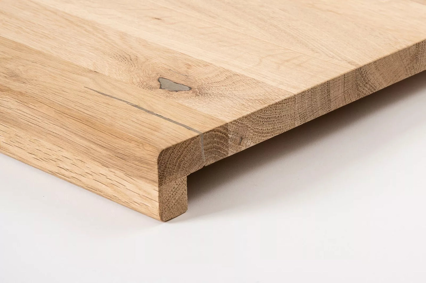 Schodový nášlap Okenní parapet s přesahem Dub Rustic, lamely z plných prken, 16 mm, bez povrchové úpravy
