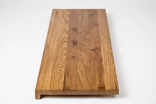 Schodový nášlap Okenní parapet s přesahem Dub Rustic, lamely z plných lamel, 20 mm, bronzový olej