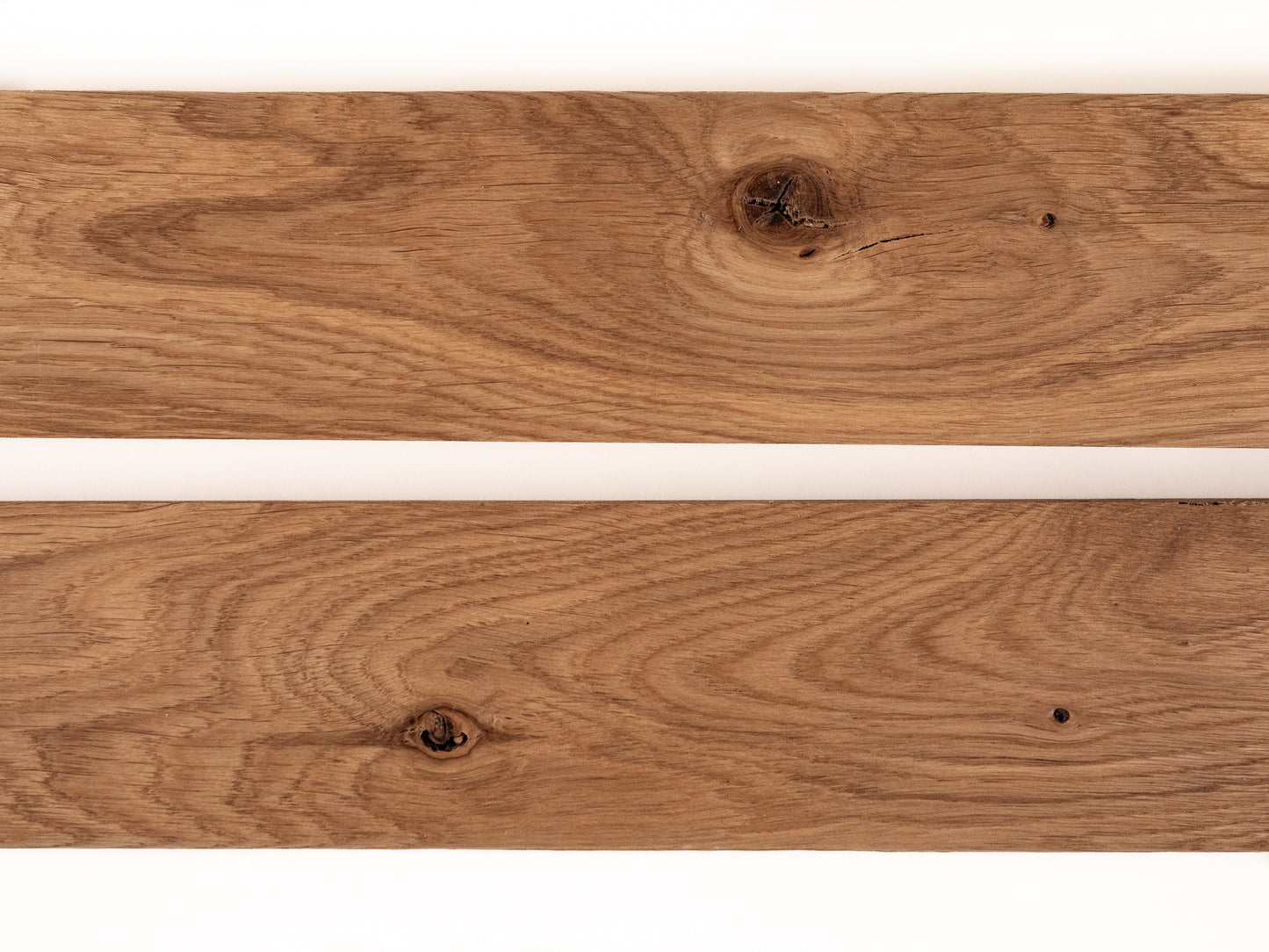 Listwa przypodłogowa lita Dąb Rustic, 18x70x2000 mm z promieniem, lakier matowy, bez wypełnienia, szczotkowana