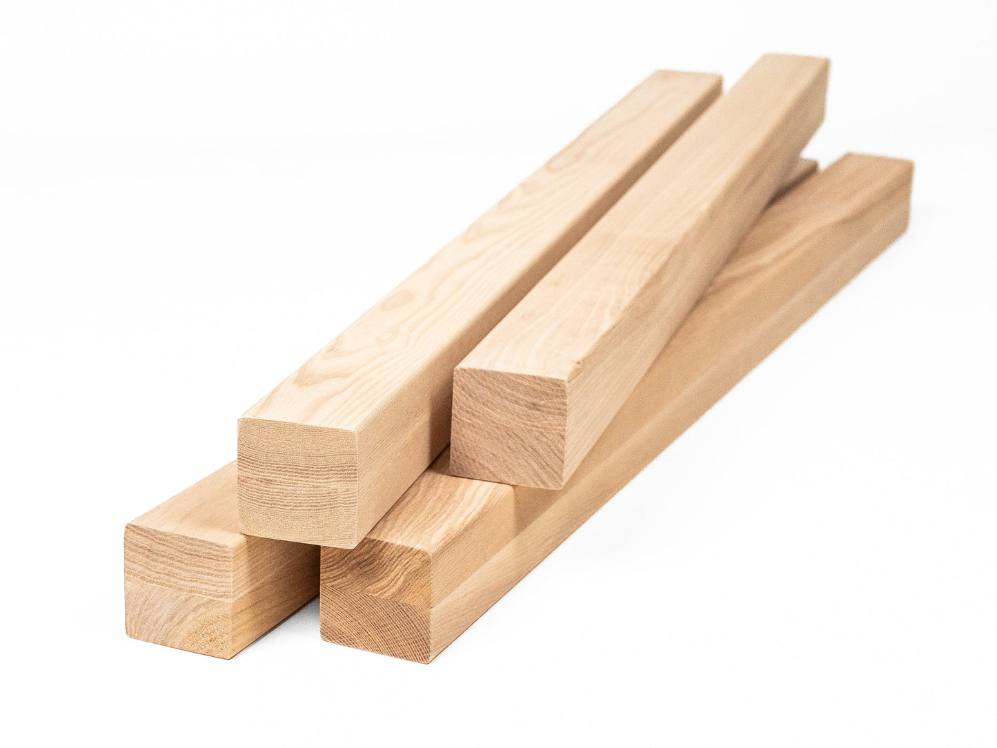 Belka klejona warstwowo z jesionu A/B 50x50 mm, twardy woskowy olej naturalny biały, drewno lite, kantówka