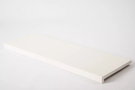 Stopień schodowy Parapet z nawisem Dąb A/B, lamele lite, 20 mm, Szczotkowany, Biały lakier (RAL9010)