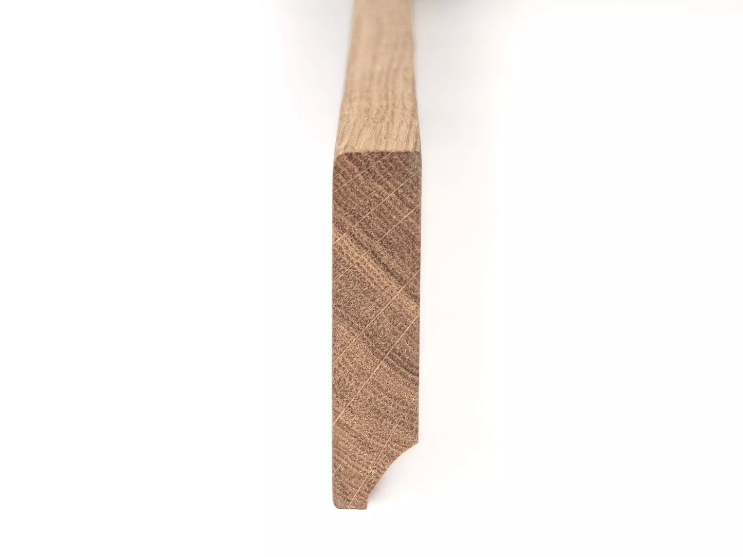 Listwa przypodłogowa z litego dębu, klasa rustykalna, 18x70x2000 mm, z zaokrągleniem, surowa, bez szpachlowania