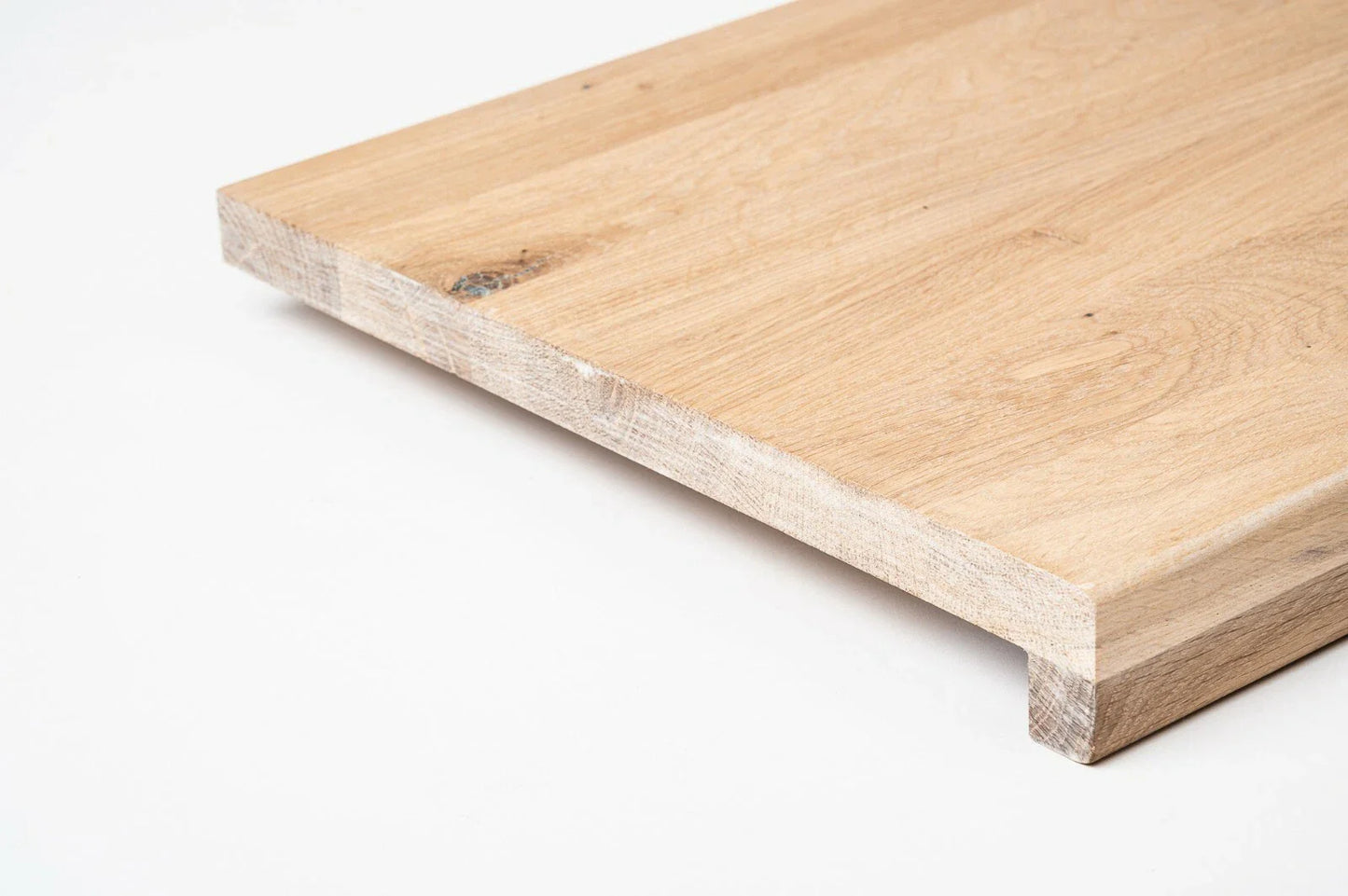 Stair tread Windowsill with overhang Oak Rustic, full stave lamellas, 26 mm, White oil