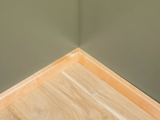 Listwa przypodłogowa lita brzozowa A/B 24x60 mm, lakier matowy, 2000 mm, z promieniem 5 mm