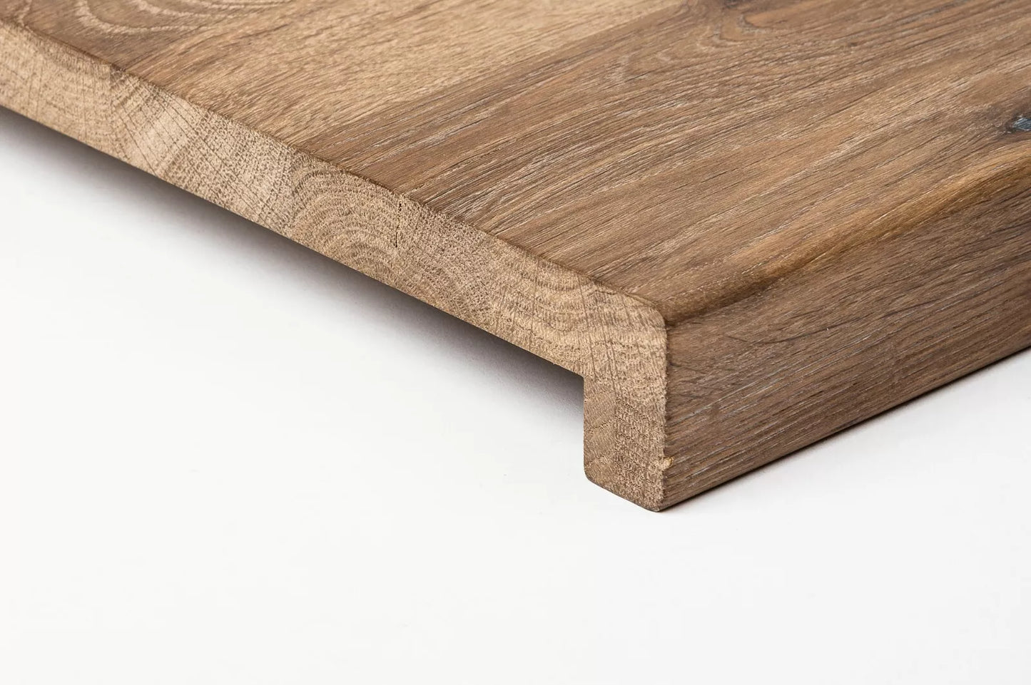 Schodnice Parapet s přesahem kouřový Dub Rustik, průběžné lamely, 20 mm, Tvrdý voskový olej přírodní bílý
