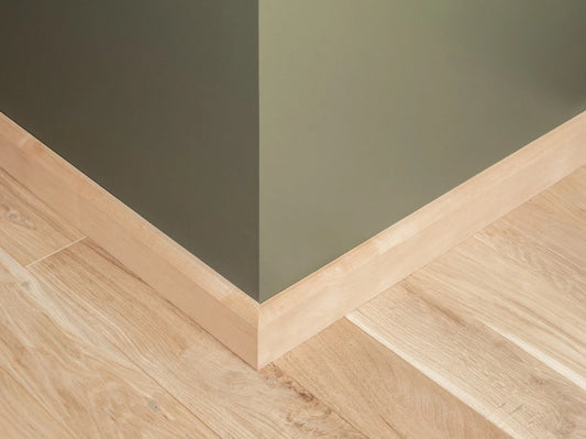 Listwa przypodłogowa z litej brzozy, klasa A/B, 24x80 mm, olej woskowy naturalny biały, długość 2000 mm, zaokrąglony rant R = 20 mm