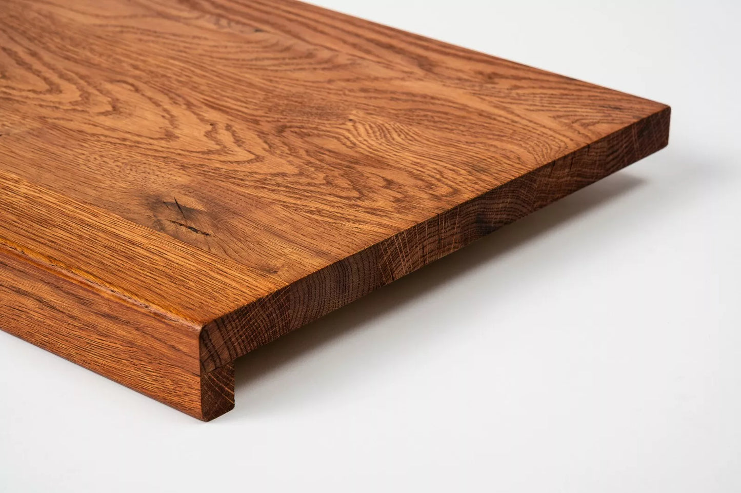 Stair tread Windowsill with overhang Oak Rustic, full stave lamellas, 26 mm, Cherry oil