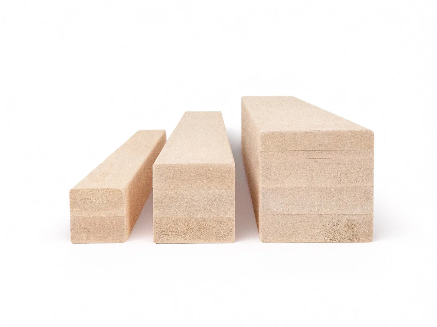 Belka klejona z brzozy A/B 70x70 mm, surowa, kwadratowy przekrój, lite drewno