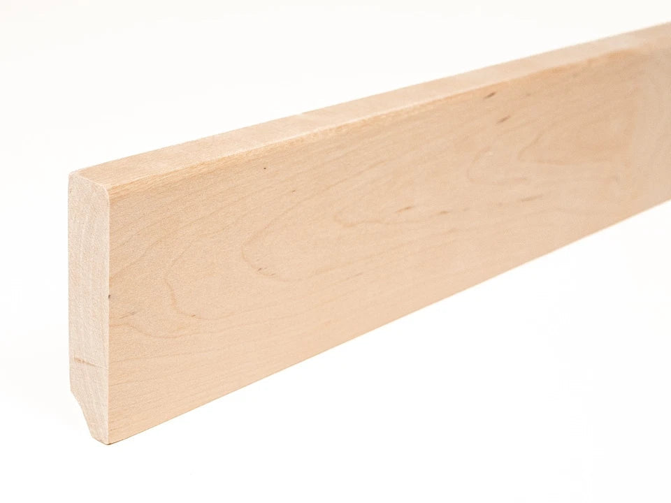Listwa przypodłogowa z litej brzozy, klasa A/B, 24x100 mm, surowa, długość 2000 mm, zaokrąglony rant R = 5 mm