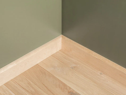 Listwa przypodłogowa z litej brzozy, klasa A/B, 24x100 mm, olej woskowy naturalny biały, długość 2000 mm, zaokrąglony rant R = 20 mm