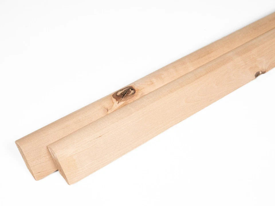 Listwa przypodłogowa lite drewno brzozowe, rustykalna 24x60 mm, olej woskowy twardy naturalny biały, długość 2000 mm, z promieniem 5 mm, bez wypełnienia